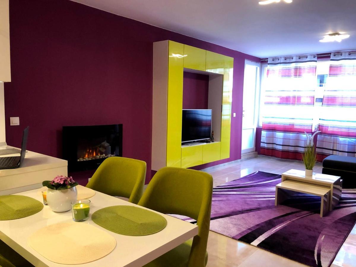 Ultraviolet Relax Apartament